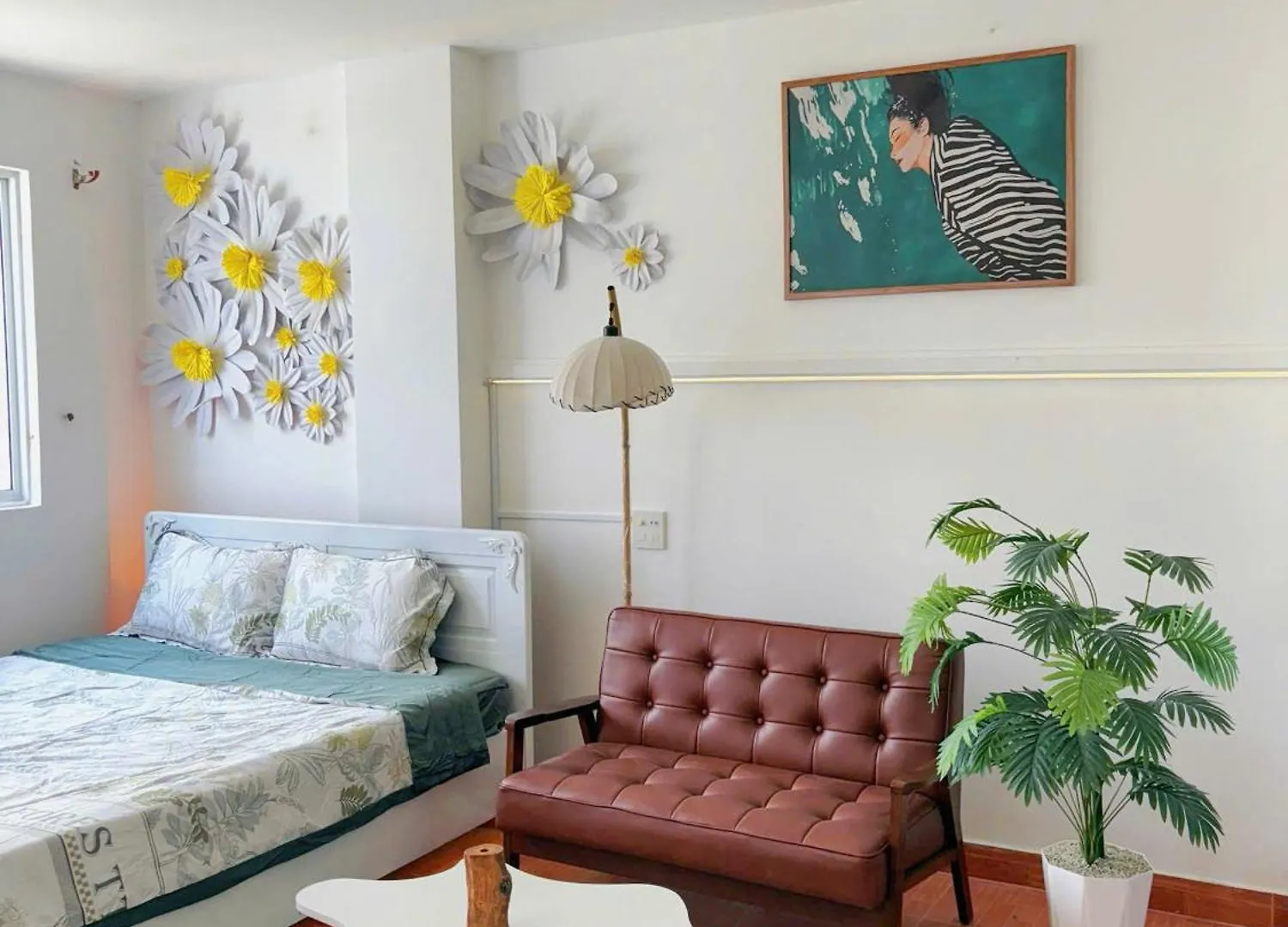 Corgi House Nha Trang - Steps From Beach