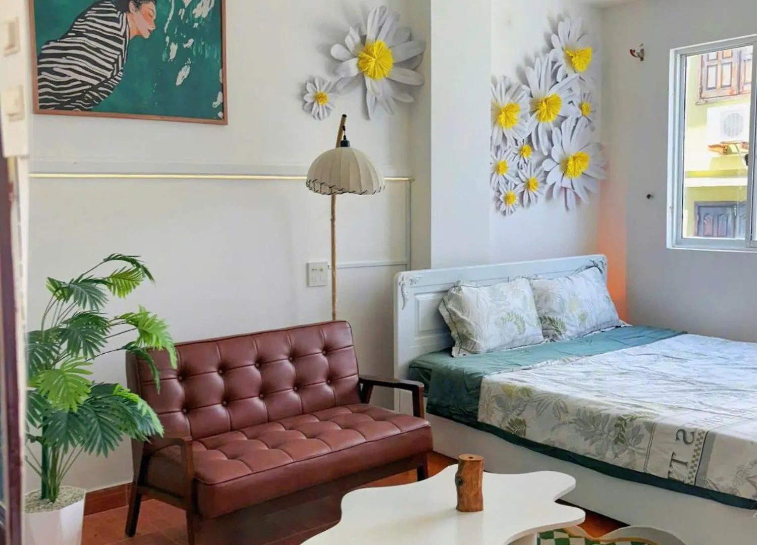 Corgi House Nha Trang - Steps From Beach